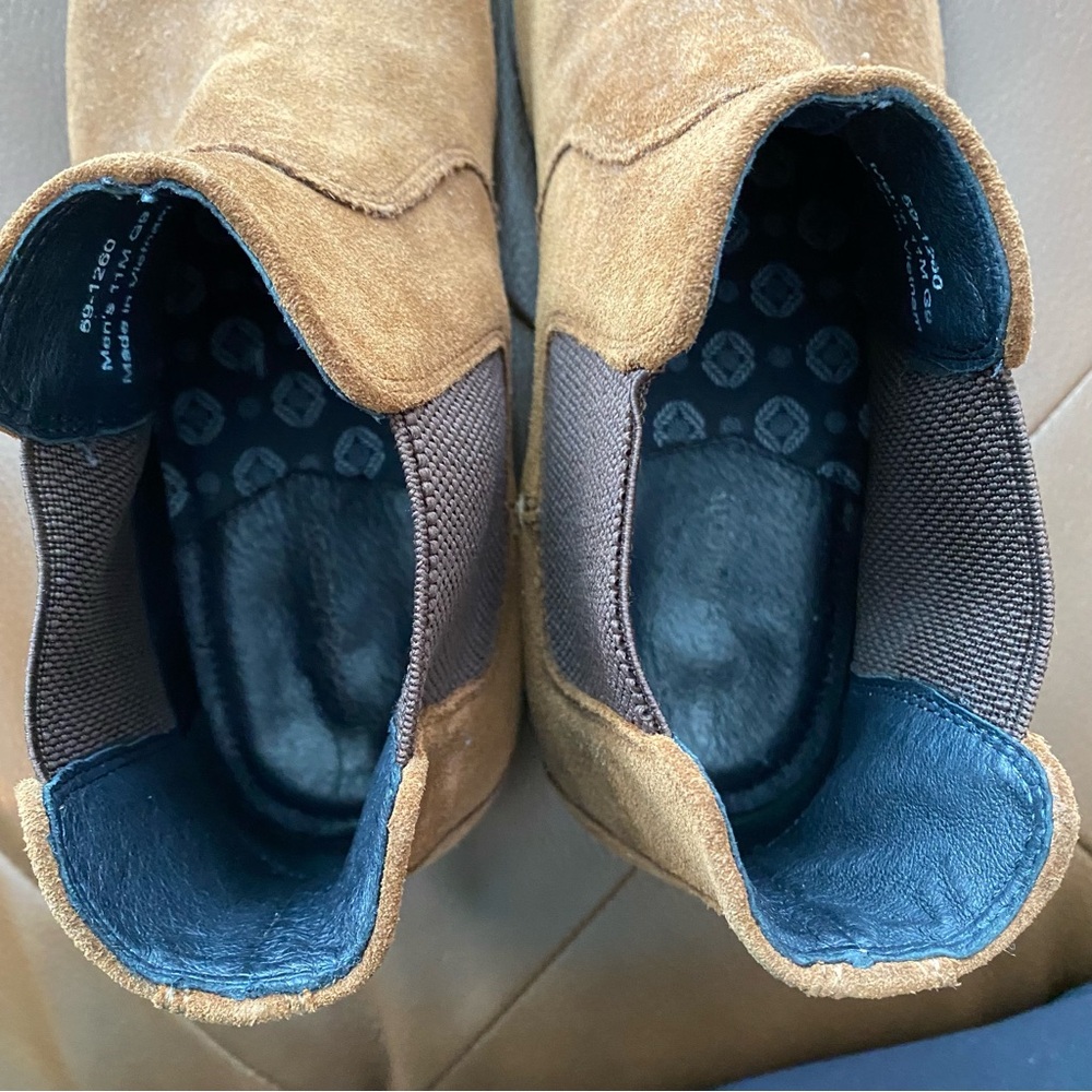 Johnston & Murphy Brown Suede Boots - Picture 8 of 8